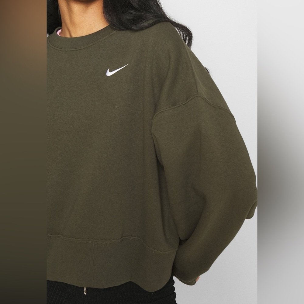 Nike Sportswear Phoenix Fleece Oversized Crewneck Sweatshirt in Olive | Size XS